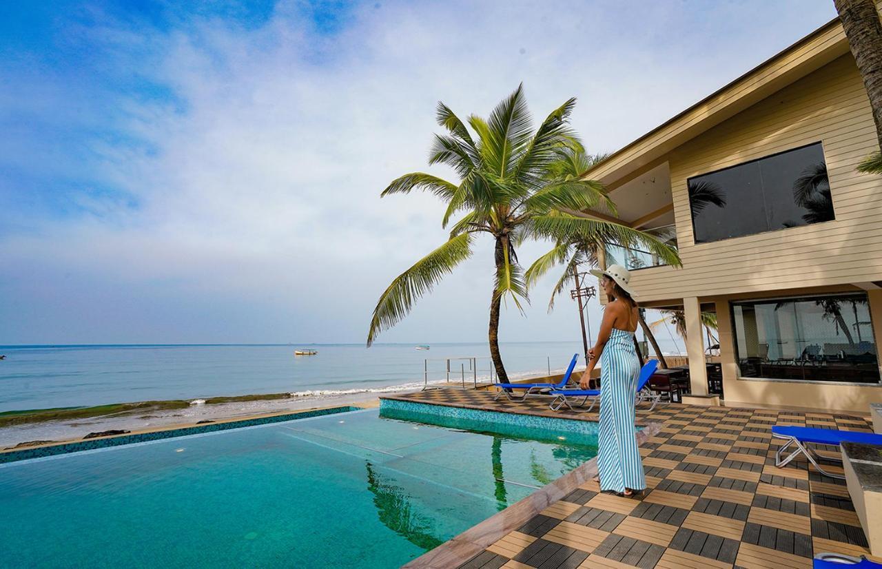 The Windmill Resorts Mālvan Екстериор снимка