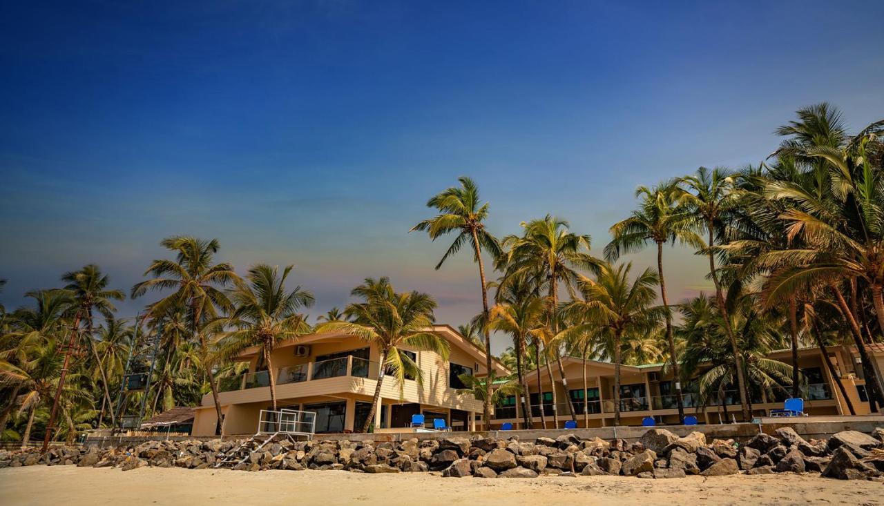 The Windmill Resorts Mālvan Екстериор снимка